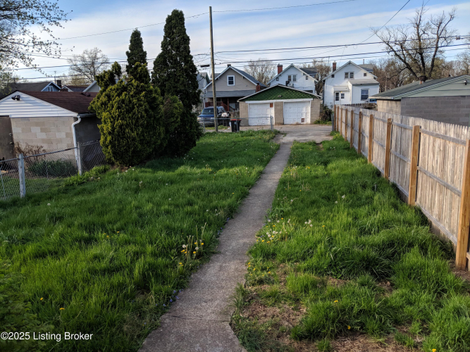 Listing Image 11