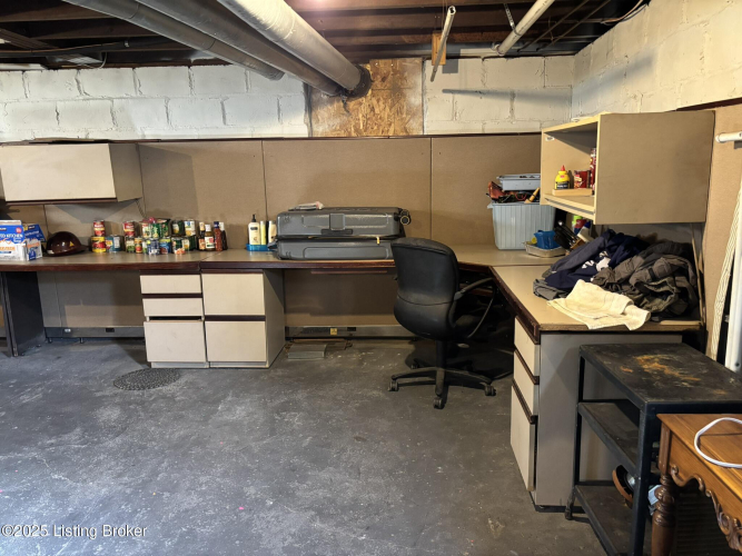 Listing Image 25