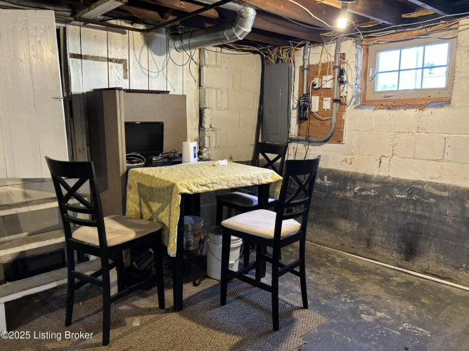 Listing Image 27