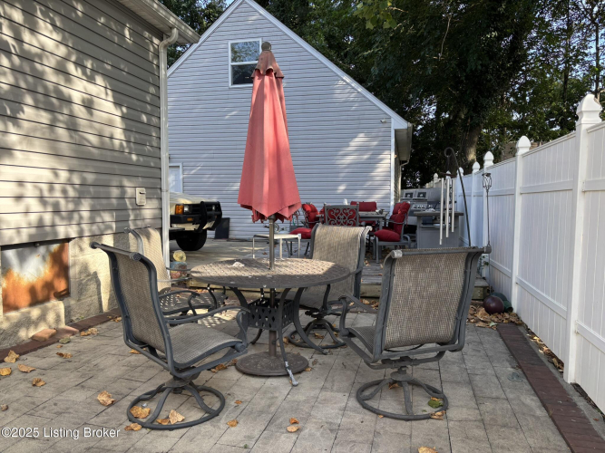 Listing Image 44