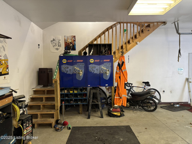 Listing Image 47