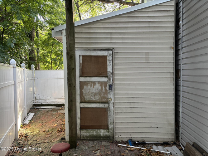 Listing Image 53