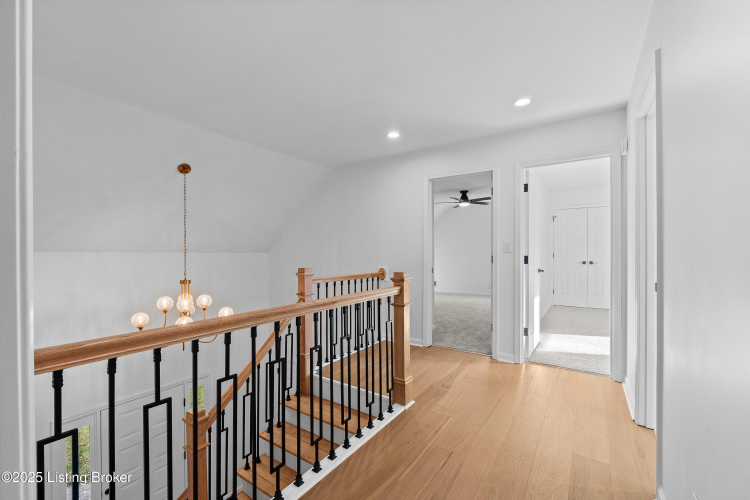 Listing Image 52
