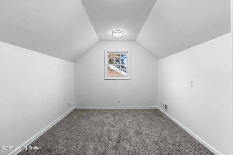 Listing Image 66