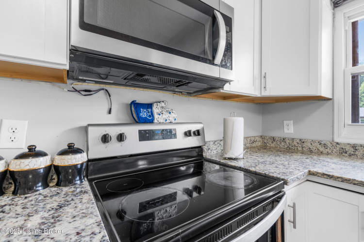 Listing Image 16