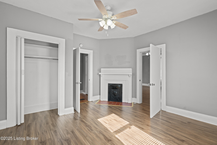 Listing Image 22