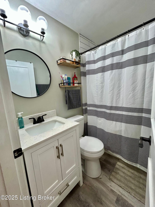 Listing Image 12