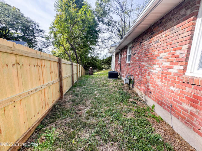 Listing Image 26
