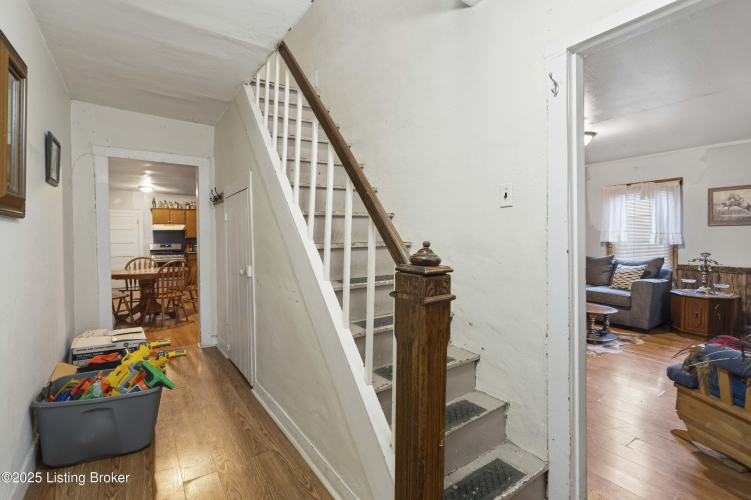Listing Image 16