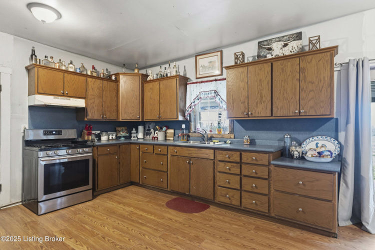 Listing Image 22