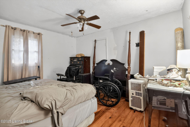 Listing Image 22