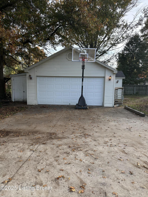 Listing Image 30
