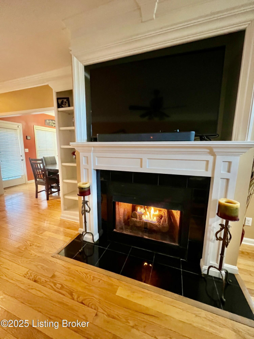 Listing Image 17
