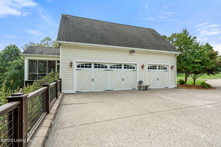 Listing Image 83