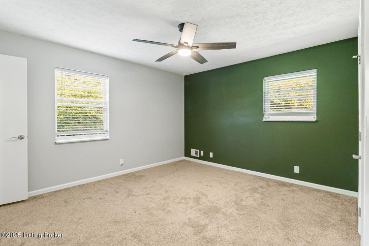 Listing Image 24