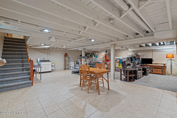 Listing Image 29