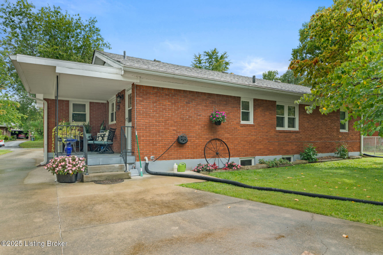 Listing Image 38
