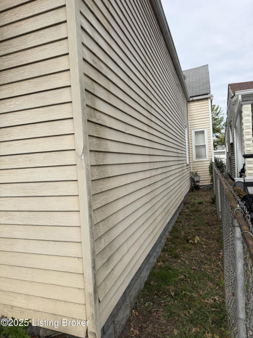 Listing Image 25