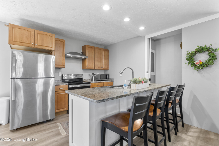 Listing Image 14