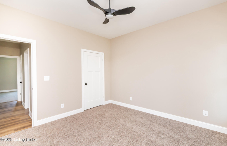 Listing Image 39
