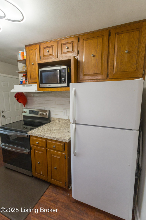 Listing Image 15