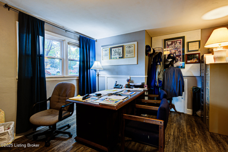 Listing Image 21