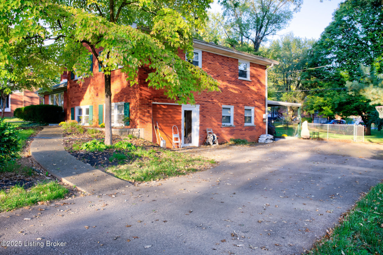Listing Image 26
