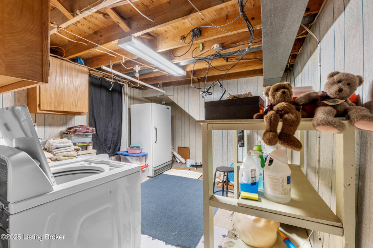 Listing Image 14