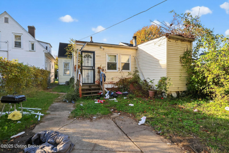Listing Image 5