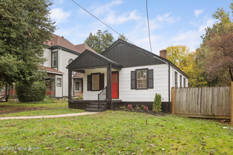 Listing Image 4