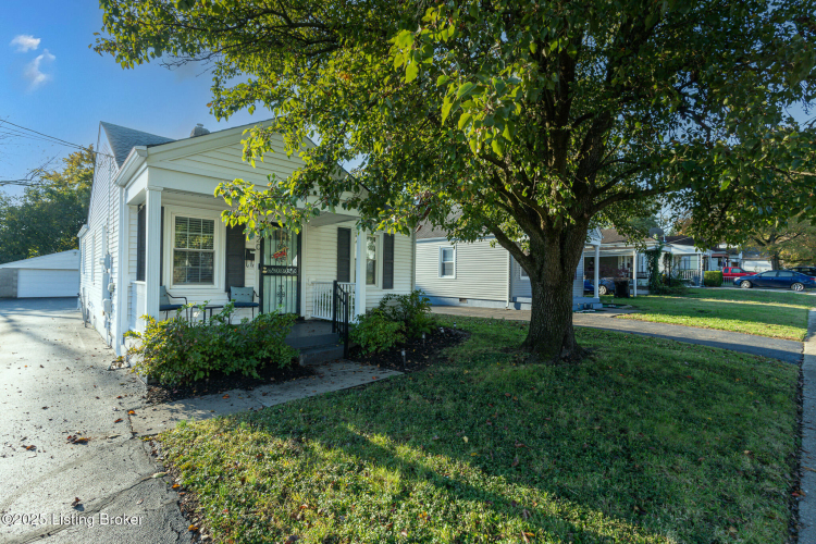 Listing Image 7
