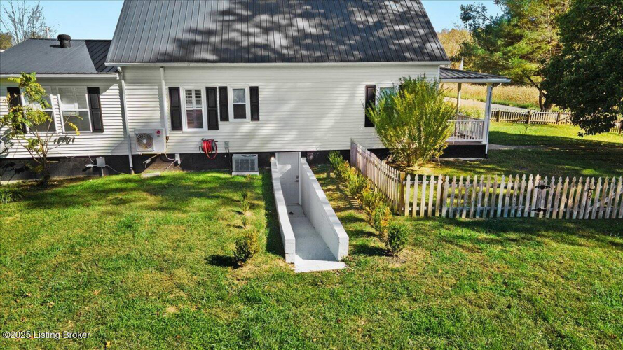 Listing Image 46