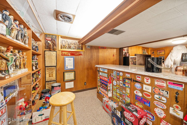 Listing Image 35