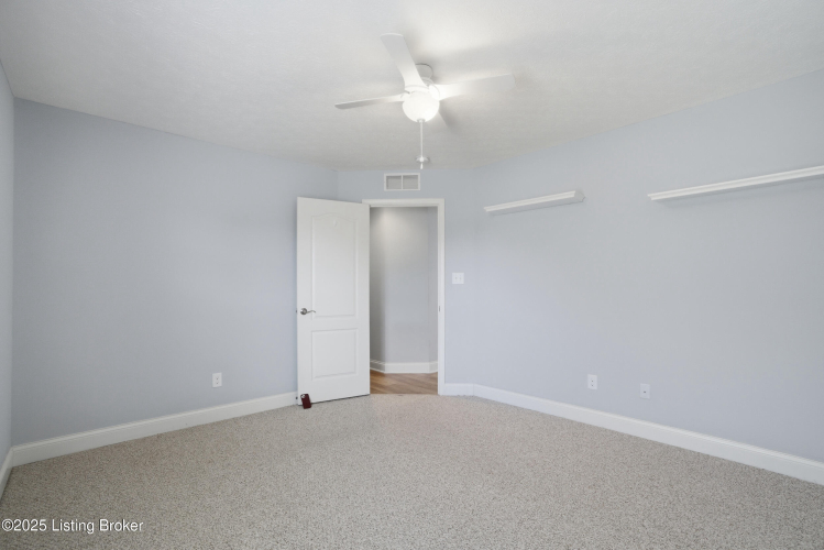 Listing Image 50