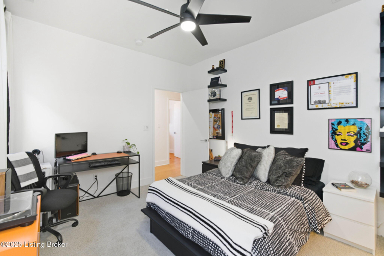 Listing Image 35