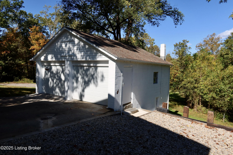 Listing Image 37