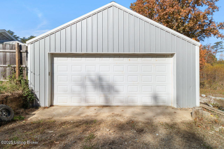 Listing Image 45