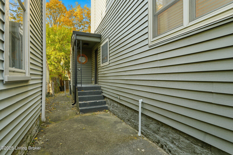 Listing Image 30