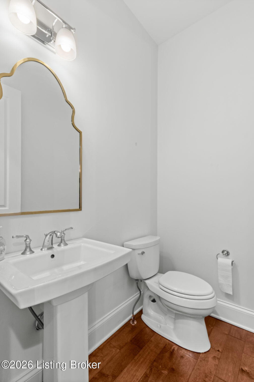 Listing Image 9