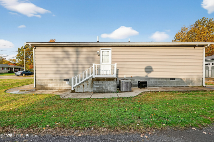Listing Image 26