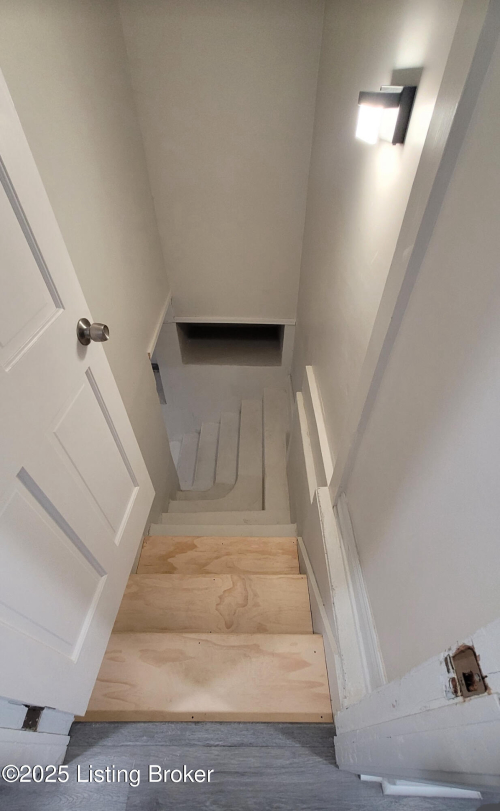 Listing Image 18
