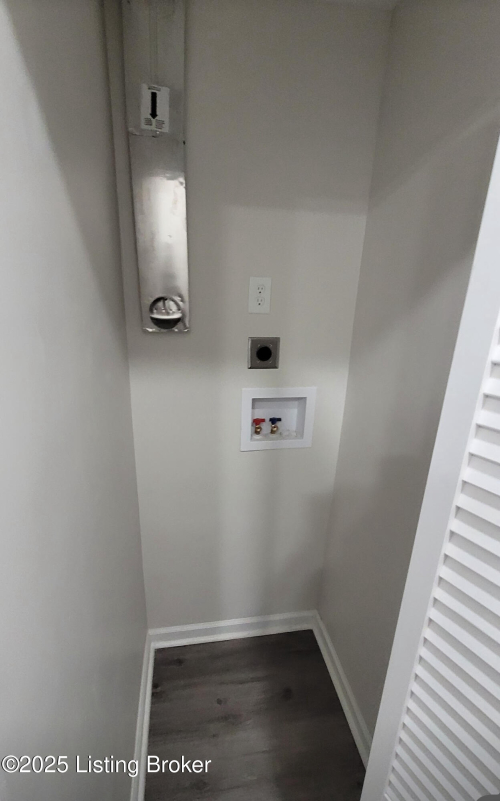 Listing Image 8