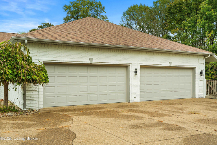 Listing Image 74