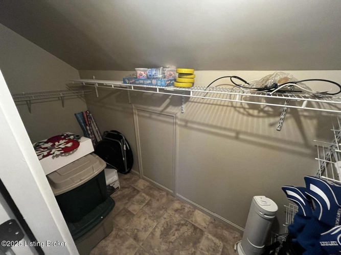 Listing Image 38