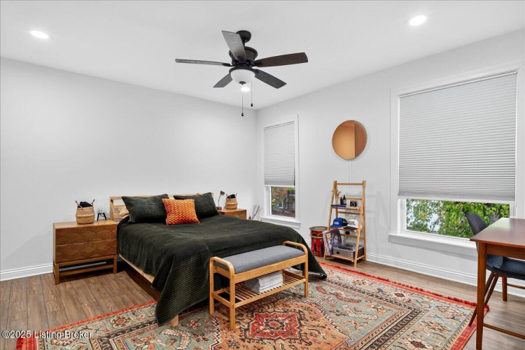 Listing Image 21