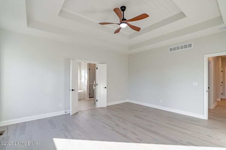Listing Image 84