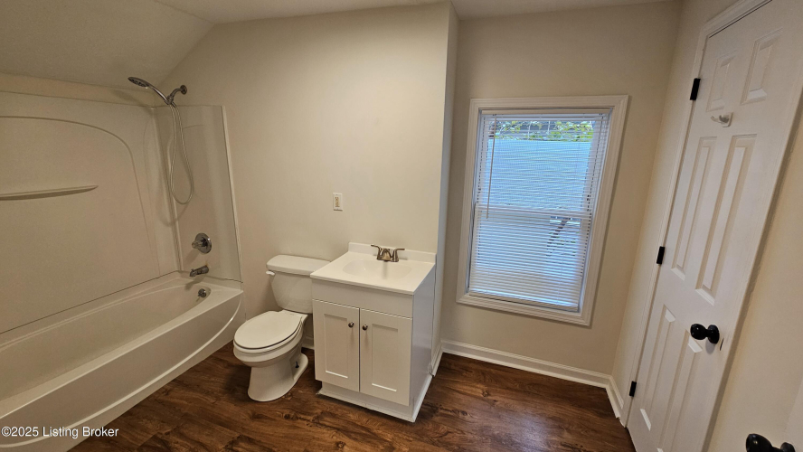 Listing Image 56
