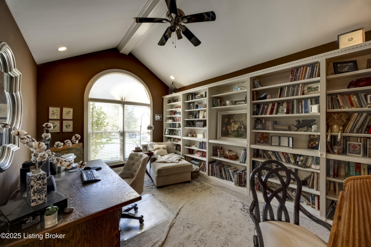 Listing Image 14