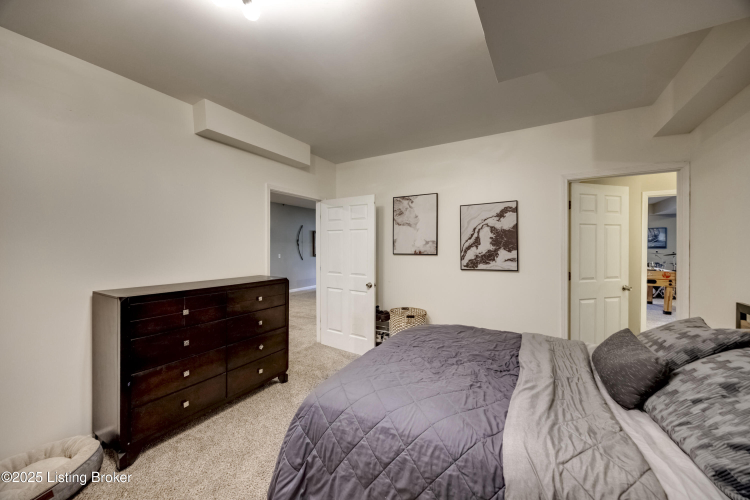 Listing Image 52