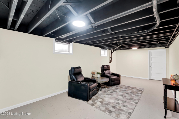 Listing Image 35